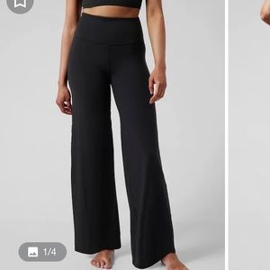 Athleta Wide Leg Elation Pants six 2p